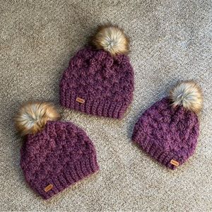 Mother/daughter matching hats